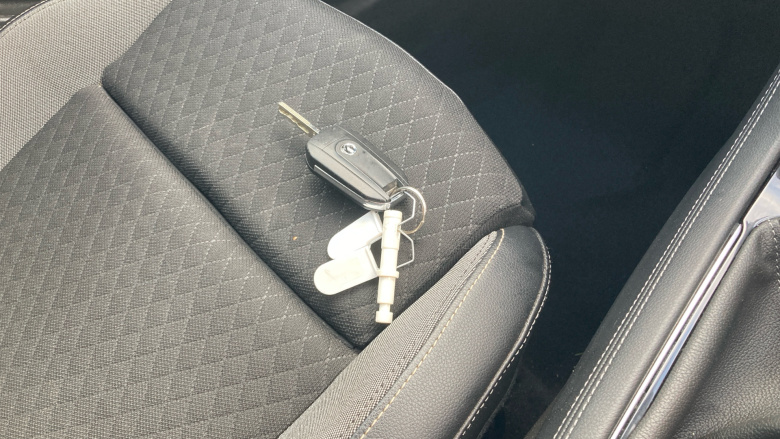 Vauxhall Grandland X 1.2 Turbo SRi Nav 5dr Petrol Hatchback